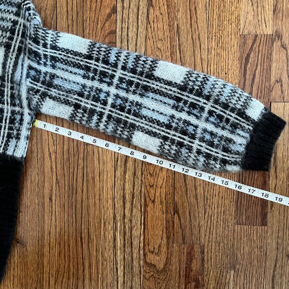 Nine West Women's Mock Neck Blue Black Plaid Boxy Sweater Size Small - Picture 9 of 9